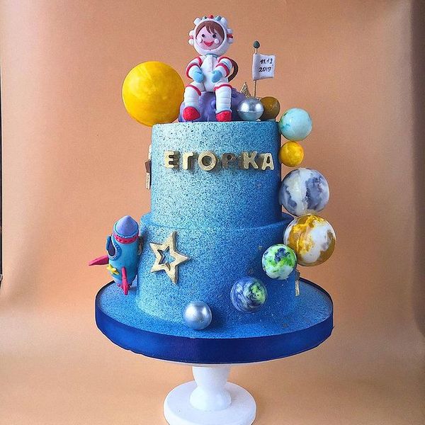 Космонавт