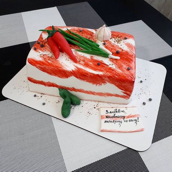 Кусок сала