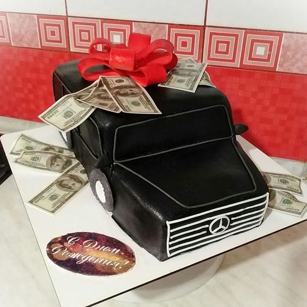 Машина с деньгами